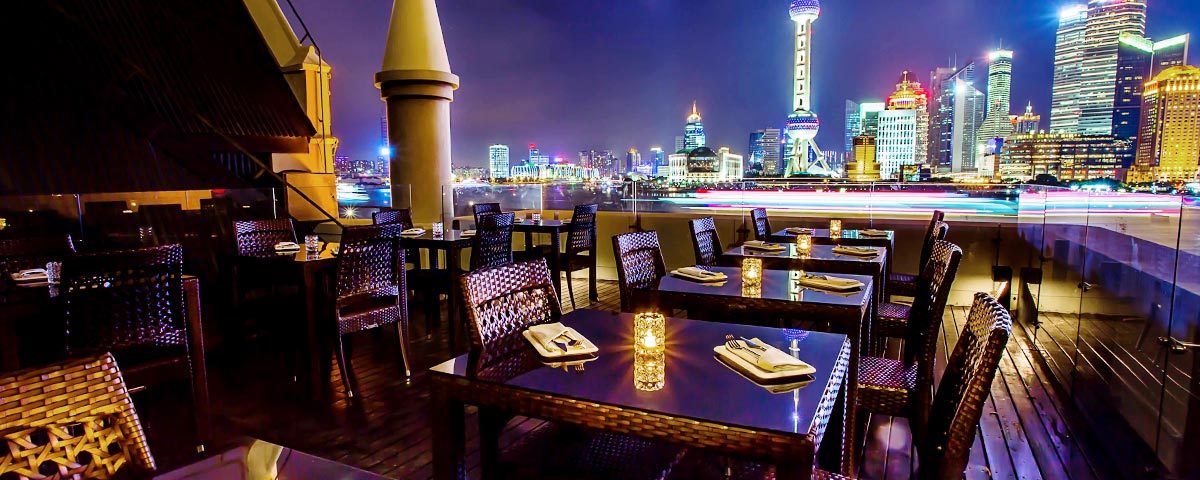 酒会报名 | 免费抽iPhone/Switch2/大疆!玩博弈游戏赢大奖!专属大巴接送,这还不心动?